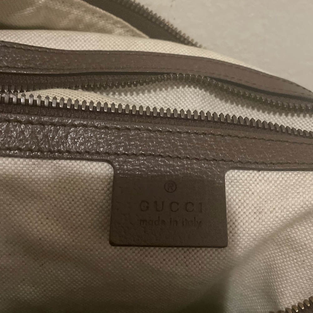 This is a 2022 collection Gucci Hobo large bag